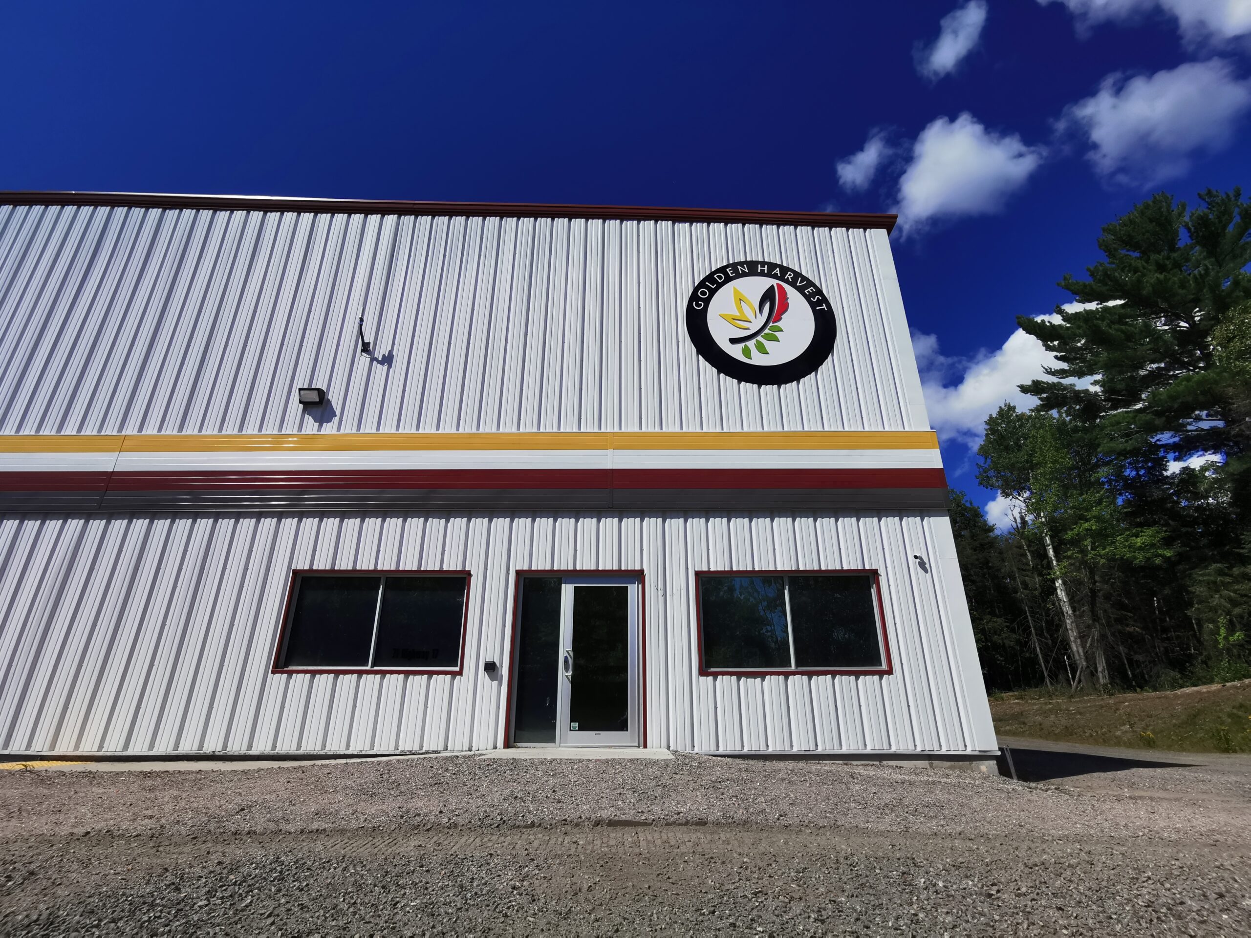 The outside entrance of provincially authorized Cannabis retailer: Golden Harvest